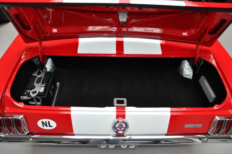 Багажник Shelby GT350 Tribute Edition 1965 года  (фото 28 из 46)